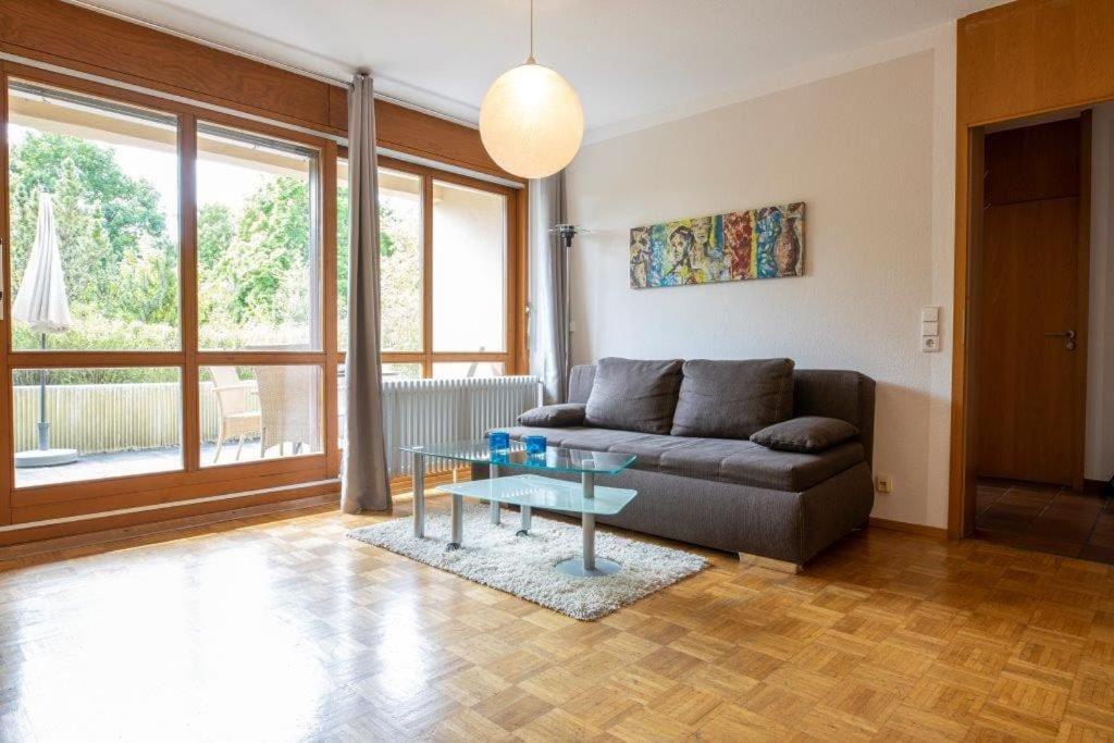 Ruhige 2-zimmer M.terrasse,naehe Uni-klinik Apartment